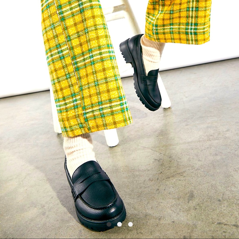 Brand new Chancellor loafers from free people in black. Sold out in this size!